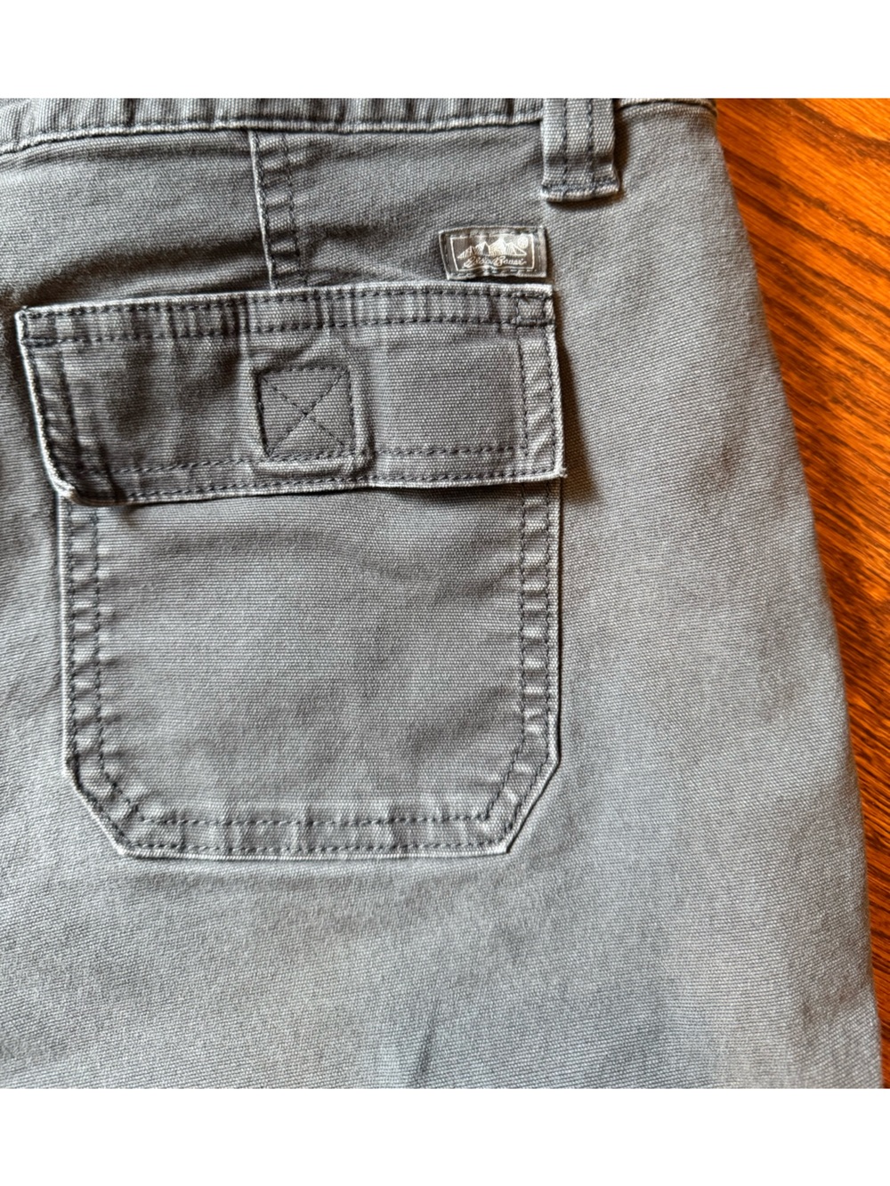 Eddie Bauer Olive Green Cargo Capris/Crops - Size 4 - Picture 7 of 7